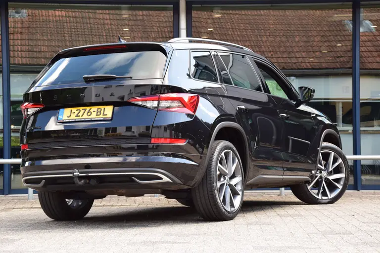 Skoda Kodiaq 1.5 TSI 150PK Sportline Business DSG Automaat | Org. NL | BOVAG Garantie | Trekhaak |  Virtual Cockpit | Stoelverwarming | Camera | 20'' Velgen | Adaptive Cruise Control | Elektrische Kofferklep | afbeelding 2