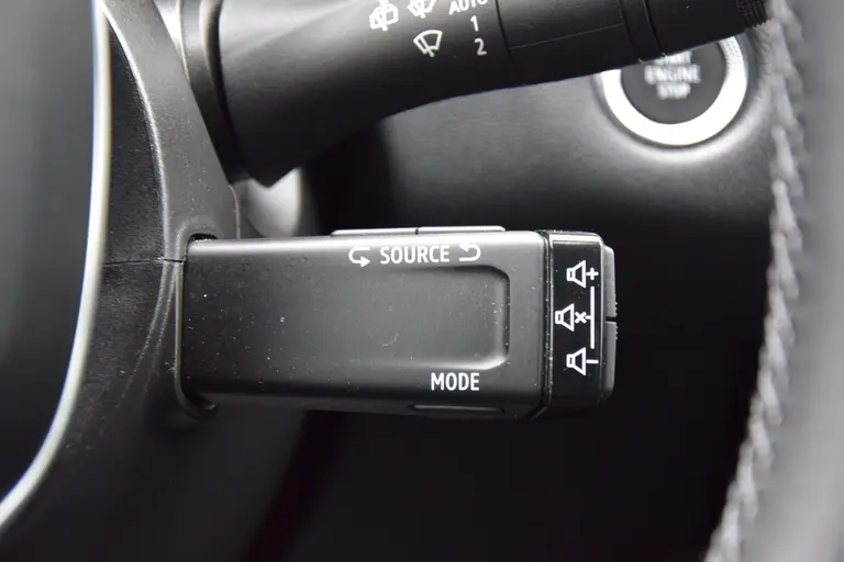 Renault Captur 1.6 E-Tech Hybrid 145 techno Automaat | Org. NL | Trekhaak | Achteruitrijcamera | Full LED | Navigatie | Parkeersensoren | Apple Carplay/Android Auto | Lane Assist | afbeelding 29