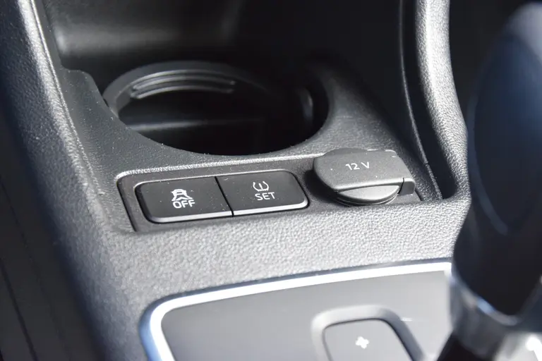 Volkswagen up! 1.0 75PK BMT high up! Automaat | Org. NL | BOVAG Garantie | Achteruitrijcamera | Cruise&Climate Control | Stoelverwarming | Parkeersensoren | Bluetooth | DAB Radio | afbeelding 30