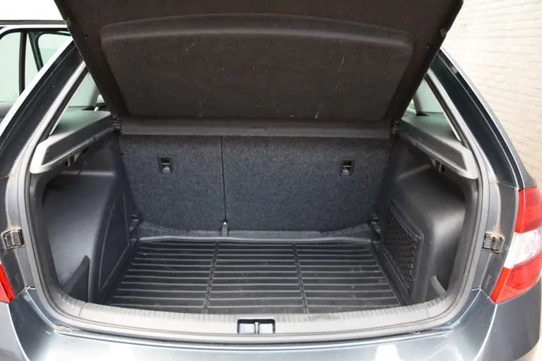 Skoda Rapid Spaceback 1.2 TSI 90PK Greentech Style Edition | Org. NL | BOVAG Garantie | Trekhaak | Navigatie | Stoelverwarming | 16'' Velgen | PDC Achter | Bluetooth | Multifunctioneel Stuurwiel | afbeelding 28