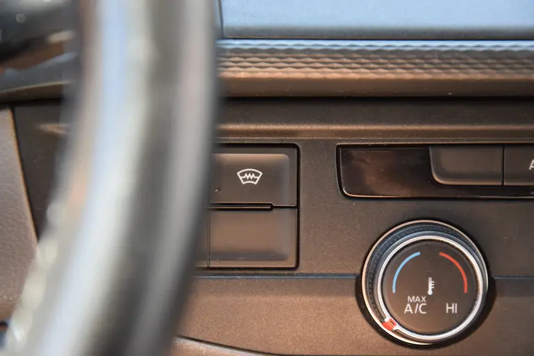 Volkswagen Transporter 2.0 TDI L2H1 Highline DSG Automaat 3-zits (3 persoons) | Org. NL | BPM Vrij | Trekhaak | LED | Adaptive Cruise Control | PDC V+A incl. Camera | Voorruit verwarming | DAB+ | Lichtmetalen velgen 17" | afbeelding 29