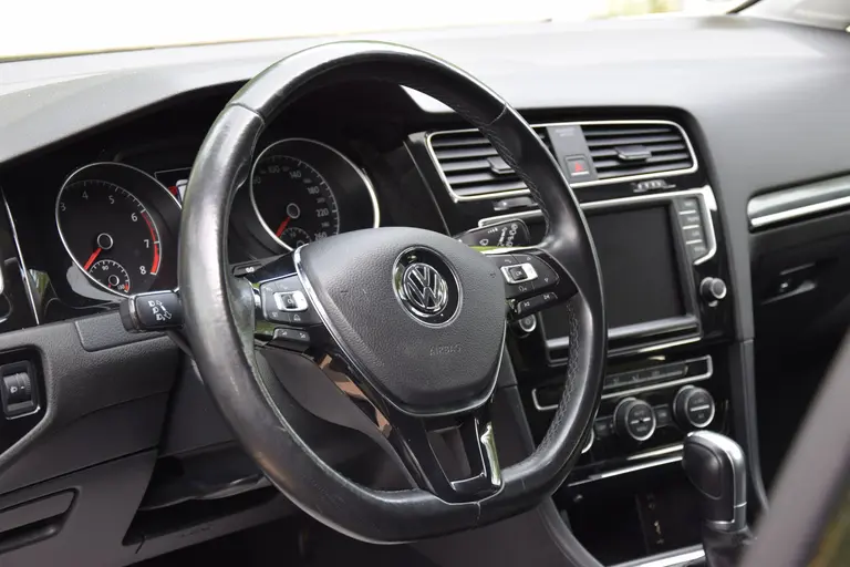 Volkswagen GOLF Variant 1.4 TSI Highline DSG Automaat | Org. NL | Trekhaak | Achteruitrijcamera | Navigatie | Alcantara Bekleding | 18'' Velgen | Cruise & Climate Control | Bluetooth | afbeelding 18