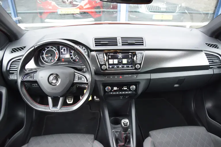 Skoda Fabia Combi 1.0 TSI 96PK Monte Carlo | Org. NL | rijklaar incl. BOVAG Garantie |  Automatische Airco | Stoelverwarming | Parkeersensoren | Cruise Control | afbeelding 6