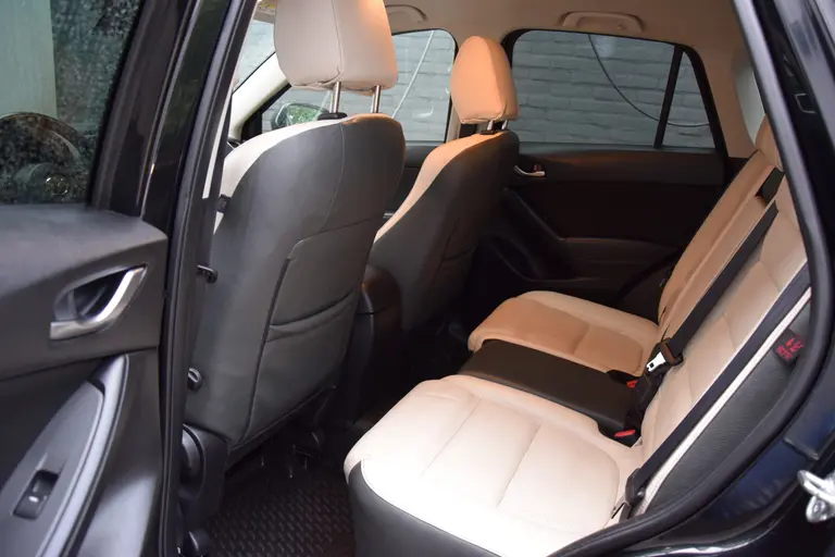 Mazda CX-5 2.0 SkyActiv-G 160 GT-M 4WD Automaat | Trekhaak | Lederen Bekleding | Full LED | PDC Voor&Achter | Stoelverwarming | Cruise&Climate Control | Navigatie | Bluetooth | afbeelding 7