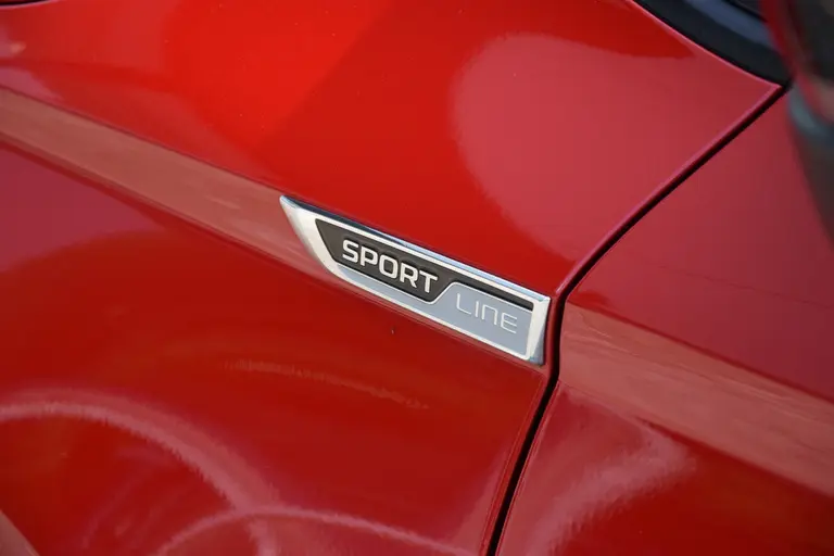 Skoda Karoq 1.5 TSI ACT Sportline Business DSG Automaat | incl. BOVAG Garantie | NL-Auto | Navigatie | Virtual Cockpit | Achteruitrijcamera | 18'' Velgen | Full LED | Carplay | DAB | Keyless Entry&GO | afbeelding 33