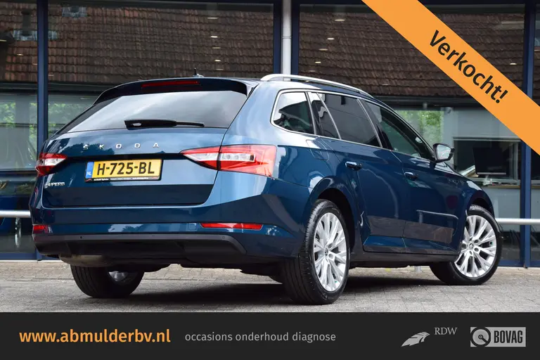 Skoda Superb Combi 1.5 TSI ACT 150PK Business Edition DSG Automaat | Org. NL | BOVAG Garantie | Trekhaak | Virtual dashboard | Apple Carplay/Android Auto | Elektrische bestuurdersstoel met geheugen | Verwarmde voorruit / Voorstoelen | afbeelding 1