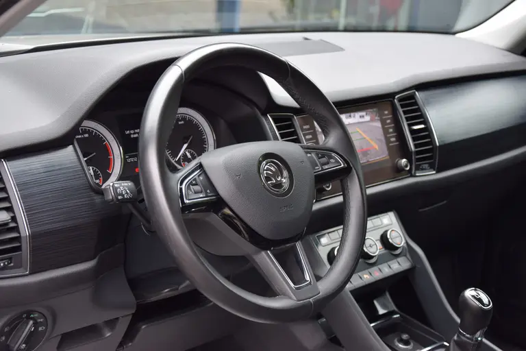 Skoda Kodiaq 1.5 TSI 150PK Business Edition | BOVAG Garantie | Org. NL | Trekhaak | Achteruitrijcamera | 18'' Velgen Met All Season Banden | Full LED | Cruise&Climate Control | afbeelding 18