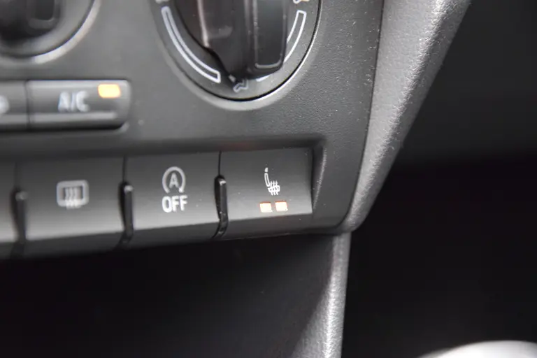 Skoda Rapid Spaceback 1.2 TSI 90PK Greentech Style Edition | Org. NL | BOVAG Garantie | Trekhaak | Navigatie | Stoelverwarming | 16'' Velgen | PDC Achter | Bluetooth | Multifunctioneel Stuurwiel | afbeelding 24