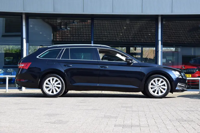 Skoda Superb Combi 1.5 TSI ACT 150PK Business Edition DSG Automaat | Org. NL | BOVAG Garantie | Apple Carplay/Android Auto | Elektrische Bestuurdersstoel | Verwarmde voorruit / Stoelen | afbeelding 5