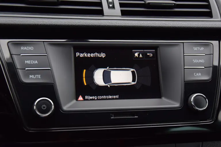Skoda Fabia Combi 1.2 TSI Style | Org. NL | BOVAG Garantie | Trekhaak | Parkeersensoren Voor&Achter | Cruise&Climate Control | LED Dagrijverlichting | 15'' Velgen | afbeelding 19