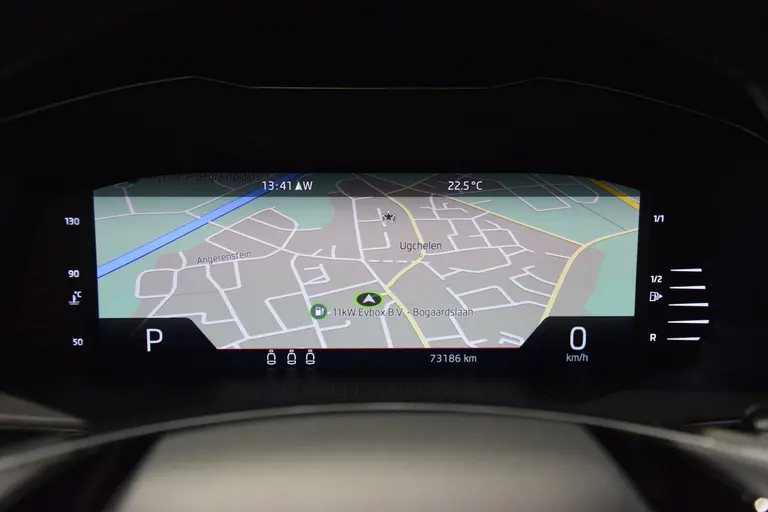 Skoda Superb Combi 1.5 TSI ACT Business Edition Plus | NL-Auto | BOVAG Garantie | Trekhaak | Virtual dashboard | Apple Carplay/Android Auto | Elektrische Bestuurdersstoel | Stoelverwarming | afbeelding 16