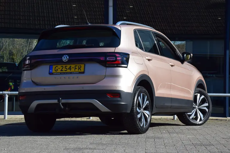 Volkswagen T-Cross 1.0 TSI 116PK Style DSG Automaat | Org. NL | BOVAG Garantie | Trekhaak | Full LED | PDC Voor&Achter | Adaptive Cruise Control | Climate Control | Apple Carplay/ Android Auto | afbeelding 2