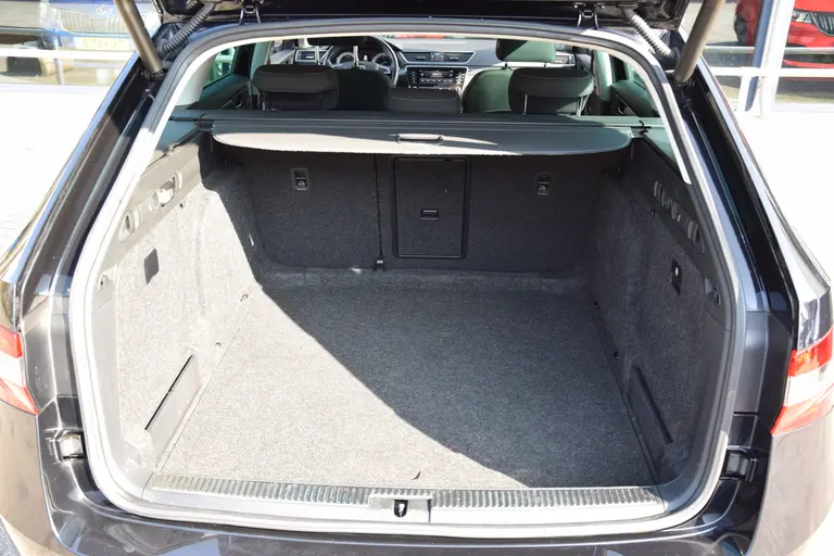 Skoda Superb Combi 1.5 TSI ACT 150PK Business Edition DSG Automaat | Org. NL | BOVAG Garantie | Apple Carplay/Android Auto | Elektrische Bestuurdersstoel | Verwarmde voorruit / Stoelen | afbeelding 33
