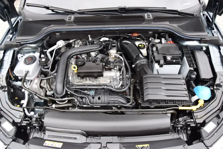 Skoda Kamiq 1.0 TSI 110PK Business Edition | Org. NL | BOVAG Garantie | Stoelverwarming | Vitrual Cockpit | Cruise & Climate Control | 17" Velgen | Parkeersensoren Voor&Achter | afbeelding 13