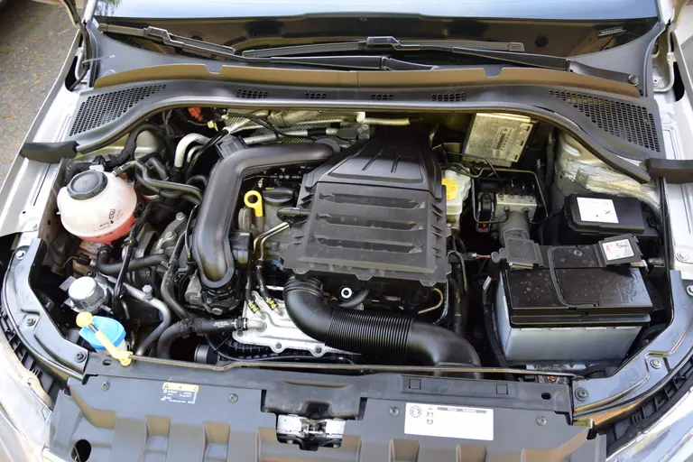 Skoda Fabia Combi 1.0 TSI Ambition 96PK | BOVAG Garantie | 15'' Velgen | Speed Limiter | Parkeersensoren Achter | Airconditioning | Apple Carplay/ Android Auto | afbeelding 13