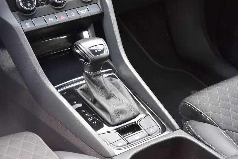 Skoda Kodiaq 1.5 TSI 150PK Business Edition | Org. NL | BOVAG Garantie | Trekhaak | Half Leder | PDC Voor&Achter + Camera | Stoelverwarming | Apple Carplay/Android Auto | Full LED | afbeelding 18