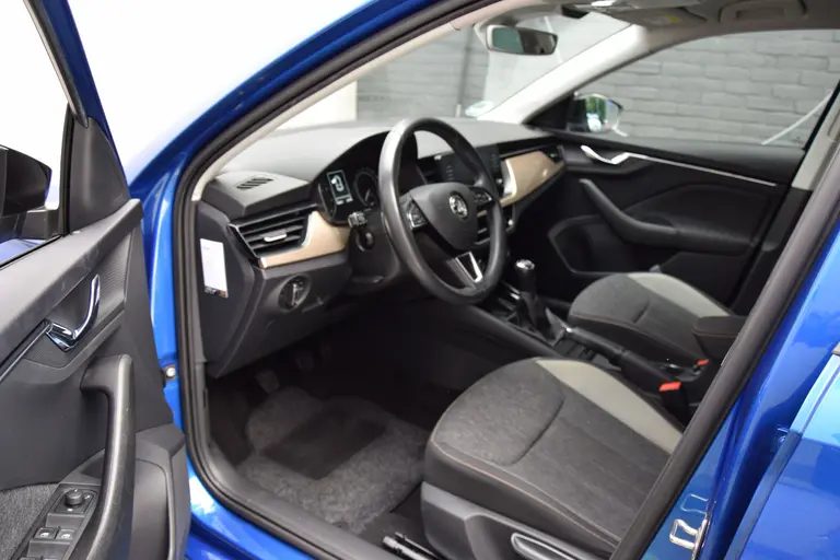 Skoda Scala 1.0 TSI 116PK First Edition | Org. NL | BOVAG Garantie | Trekhaak | Apple Carplay/Android Auto | Automatische Airco | Stoelverwarming | DAB | 18'' Velgen | PDC Achter | afbeelding 9