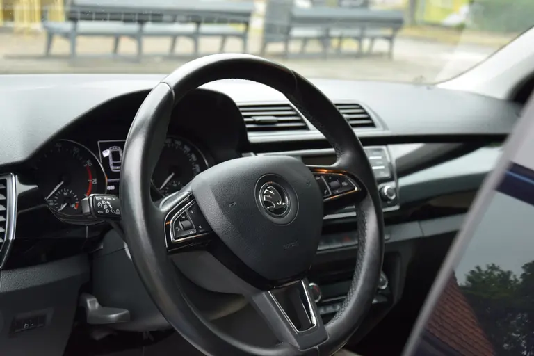 Skoda Fabia Combi 1.2 TSI Style | Org. NL | BOVAG Garantie | Trekhaak | Parkeersensoren Voor&Achter | Cruise&Climate Control | LED Dagrijverlichting | 15'' Velgen | afbeelding 17