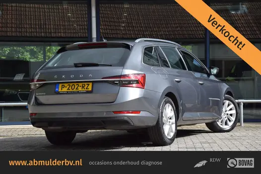 Skoda Superb Combi 1.5 TSI 150PK ACT Business Edition Plus | Org. NL | BOVAG Garantie | Adaptive Cruise Control | Lederen interieur  | Electrische stoelverstelling | Voorstoel + achterbank verwarming | Apple Carplay/Android Auto |