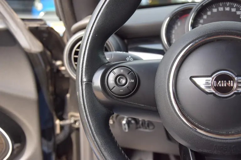 MINI Mini 1.2 One Business | Org. NL | BOVAG Garantie | Navigatie | Bluetooth Telefoonverbinding | Cruise Control | Airco | 15'' Velgen | Multifunctioneel Stuurwiel | afbeelding 21