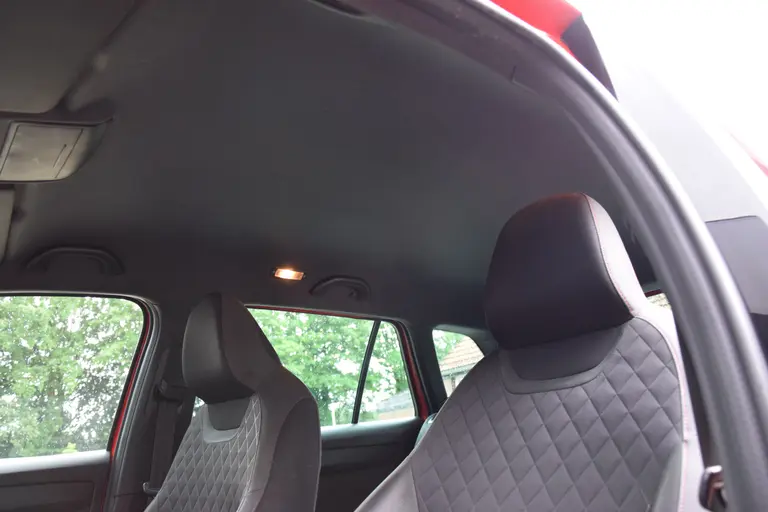 Skoda Fabia Combi 1.0 TSI 96PK Monte Carlo | Org. NL | rijklaar incl. BOVAG Garantie |  Automatische Airco | Stoelverwarming | Parkeersensoren | Cruise Control | afbeelding 27
