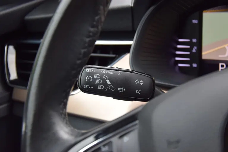 Skoda Scala 1.0 TSI Business Edition DSG Automaat | Org. NL | BOVAG Garantie | Virtual Cockpit | Stoelverwarming | 17'' Velgen Met All Season Banden | Cruise&Climate Control | Apple Carplay/Android Auto | afbeelding 29