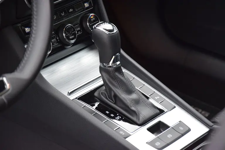 Skoda Superb Combi 1.5 TSI 150K ACT Business Edition DSG Automaat | Org. NL | BOVAG Garantie | Adaptive Cruise Control | Full LED | 17'' Velgen Met All Season Banden | PDC Voor&Achter | afbeelding 19