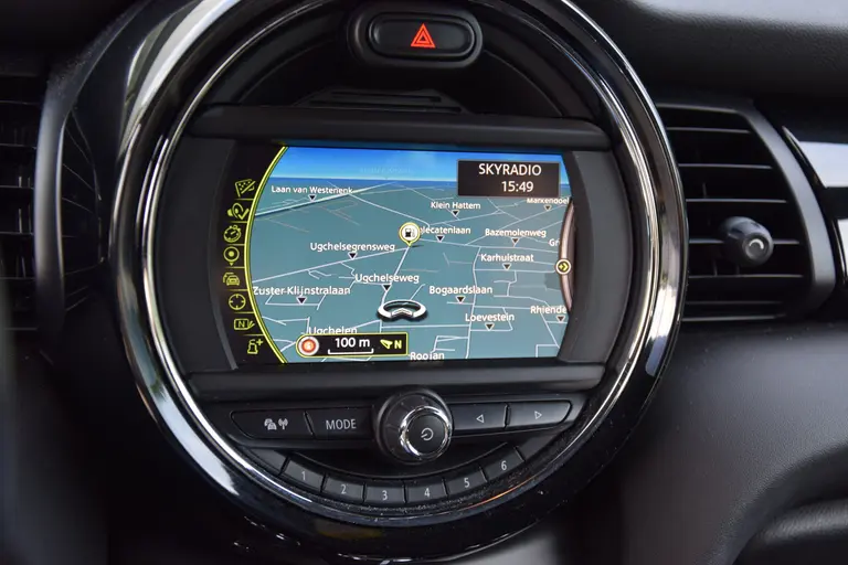 MINI Mini 1.2 One Business | Org. NL | BOVAG Garantie | Navigatie | Bluetooth Telefoonverbinding | Cruise Control | Airco | 15'' Velgen | Multifunctioneel Stuurwiel | afbeelding 17