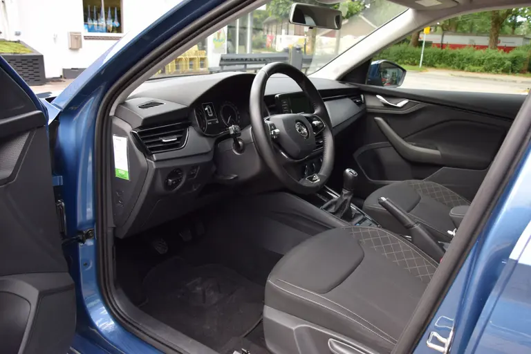 Skoda Kamiq 1.0 TSI Ambition | Org. NL | BOVAG Garantie | Apple Carplay/Android Auto | Cruise Control | Parkeersensoren Achter | Full LED | Airco | 16'' Velgen | Lane Assist | afbeelding 9
