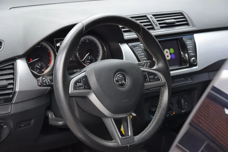 Skoda Fabia Combi 1.2 TSI Edition | Org. NL | BOVAG Garantie | 1e Eigenaar | Parkeersensoren Achter | 16'' Velgen | Stoelverwarming | Airco | Cruise Control | DAB Radio | afbeelding 16