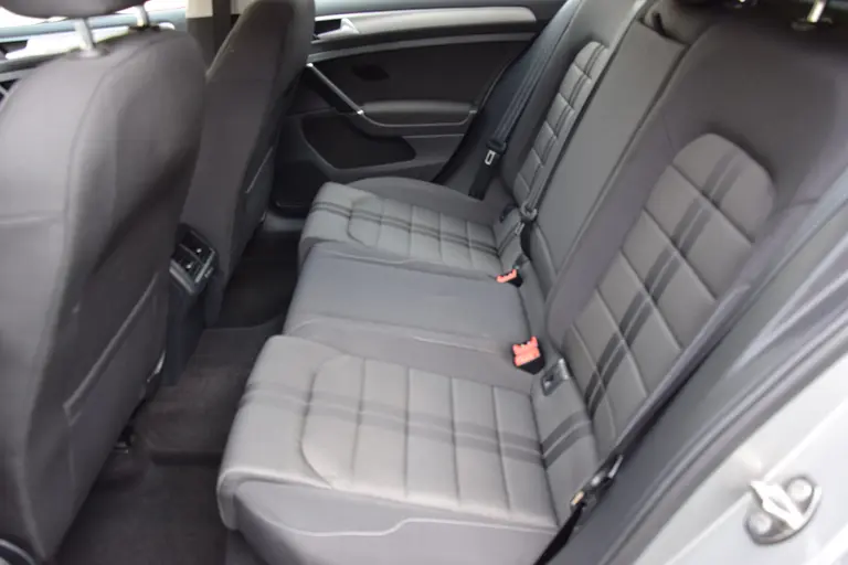 Volkswagen Golf 1.0 TSI Business Edition Connected DSG Automaat | Org. NL | BOVAG Garantie | Achteruitrijcamera | Navigatie | Cruise&Climate Control | All Season Banden | 16'' Velgen | afbeelding 8