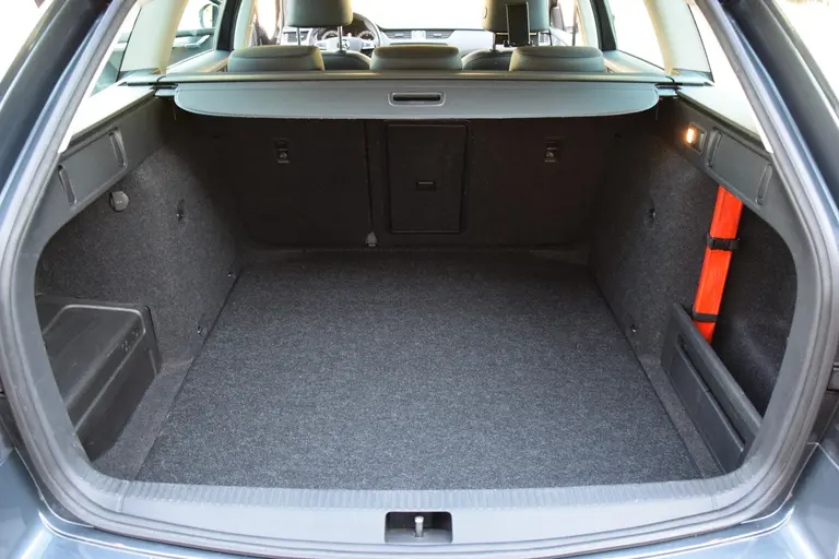Skoda Octavia Combi 1.0 TSI Greentech Style Business DSG Automaat | Org. NL | BOVAG Garantie | Achteruitrijcamera | Stoelverwarming |  Lederen Bekleding | Full LED | Apple Carplay/Android Auto | afbeelding 31