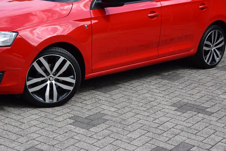 Skoda Rapid Spaceback 1.2 TSI Greentech Ambition Businessline Pro | Org. NL | Trekhaak | APK 6-2026 | Panoramadak | 17'' Velgen | Cruise Control | Airco | DAB+ Radio | afbeelding 17