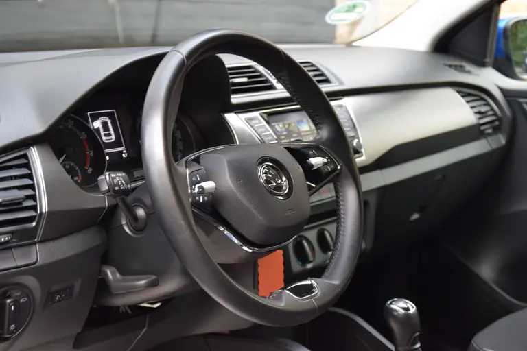 Skoda Fabia Combi 1.0 TSI 96PK Business Edition | NL-Auto | incl. BOVAG Garantie | Lage KM stand NAP | Navigatie | Parkeersensoren | 16'' Velgen | Apple Carplay/Android Auto | Cruise Control | DAB | afbeelding 17