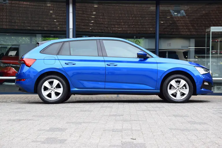 Skoda Scala 1.0 TSI 116PK Sport Business DSG Automaat | Org. NL | BOVAG Garantie | Panoramadak | Virtual Cockpit | PDC Achter | Full LED | Sportstoelen | Flippers |  Navi | Carplay | afbeelding 5