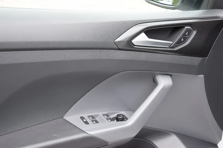 Volkswagen T-Cross 1.0 TSI 96PK Life Business | Org. NL | BOVAG Garantie | Adaptive Cruise Control | Climate Control | Parkeensensoren | Dodehoekdetectie | Apple Carplay/Android Auto | afbeelding 28