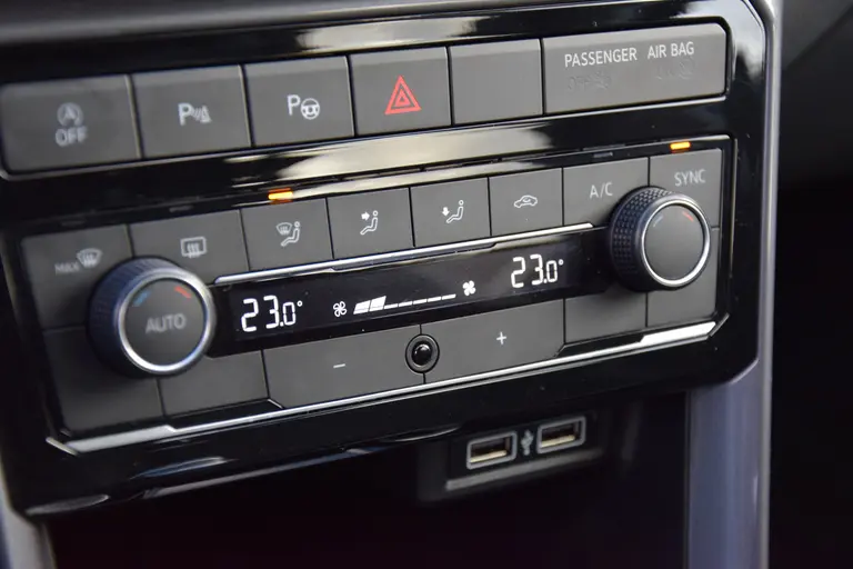 Volkswagen T-Cross 1.0 TSI 116PK Style DSG Automaat | Org. NL | BOVAG Garantie | Virtual Cockpit | Full LED | Adaptive Cruise Control | Achteruitrijcamera | Apple Carplay/Android Auto | afbeelding 25