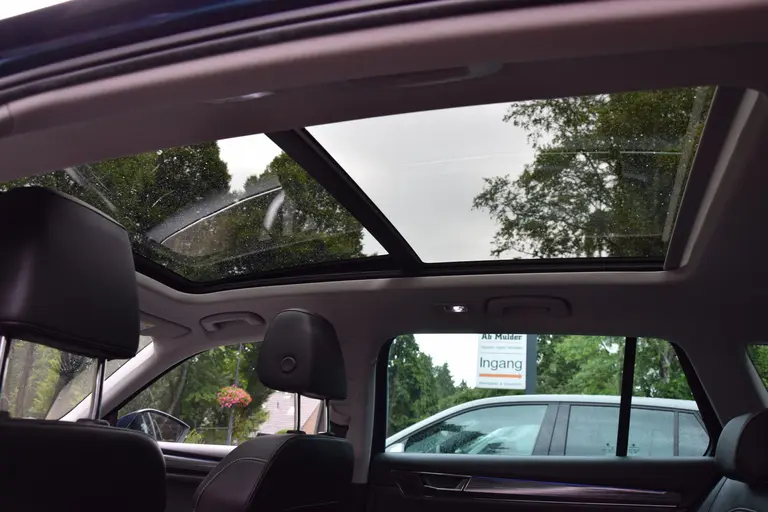 Skoda Superb Combi 1.4 TSI iV 160PK Business Edition Plus PHEV DSG Automaat | Org. NL | BOVAG Garantie | Trekhaak | Virtual dashboard | Apple Carplay/Android Auto | Elektrische Voorstoelen met geheugen | Verwarmde Voorruit + Stoelen | afbeelding 39