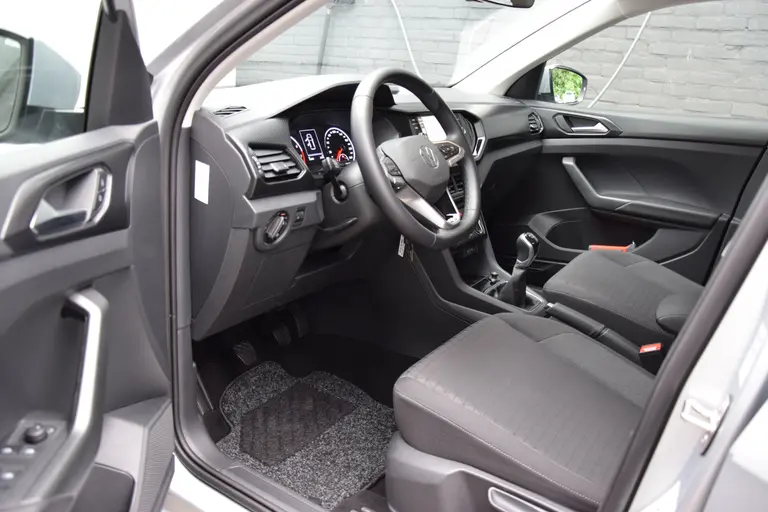 Volkswagen T-Cross 1.0 TSI Life | Org. NL | Fabrieksgarantie 7-2027 | Adaptive Cruise Control | Parkeersensoren Voor&Achter | Apple Carplay/Android Auto | 16'' Velgen | DAB Radio | afbeelding 9