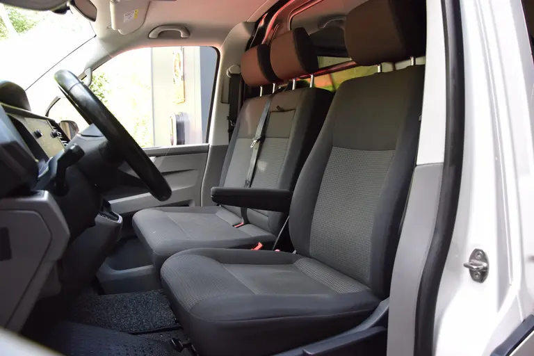 Volkswagen Transporter 2.0 TDI L2H1 Highline DSG Automaat 3-zits (3 persoons) | Org. NL | BPM Vrij | Trekhaak | LED | Adaptive Cruise Control | PDC V+A incl. Camera | Voorruit verwarming | DAB+ | Lichtmetalen velgen 17" | afbeelding 14