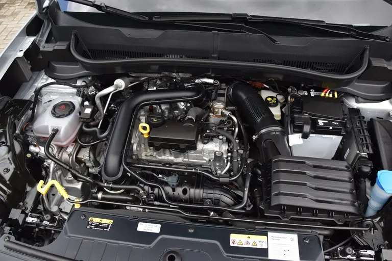Volkswagen T-Cross 1.0 TSI Life | Org. NL | Fabrieksgarantie 7-2027 | Adaptive Cruise Control | Parkeersensoren Voor&Achter | Apple Carplay/Android Auto | 16'' Velgen | DAB Radio | afbeelding 13