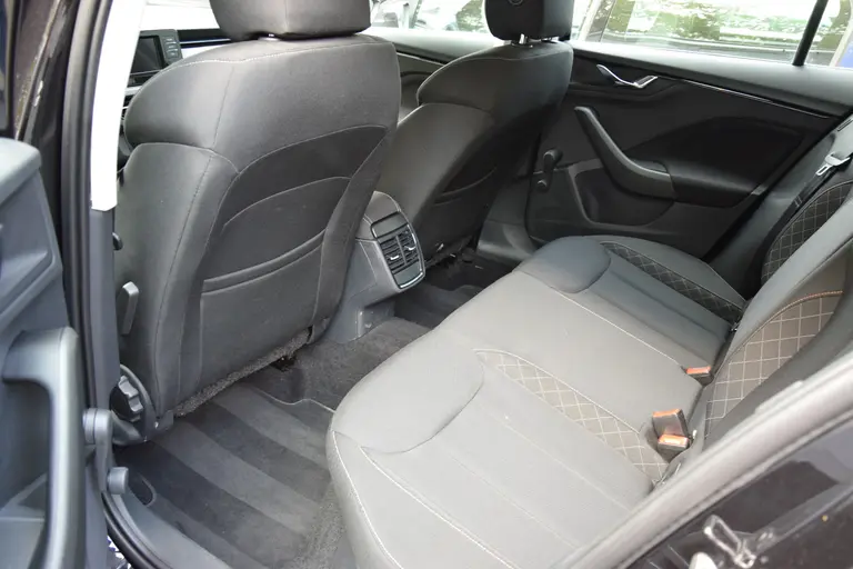 Skoda Kamiq 1.0 TSI 110PK Ambition | Org. NL | BOVAG Garantie | Cruise Control | 16'' Velgen | Full LED | DAB+ | Apple Carplay/Android Auto | Airconditioning | Multifunctioneel Stuur | afbeelding 7