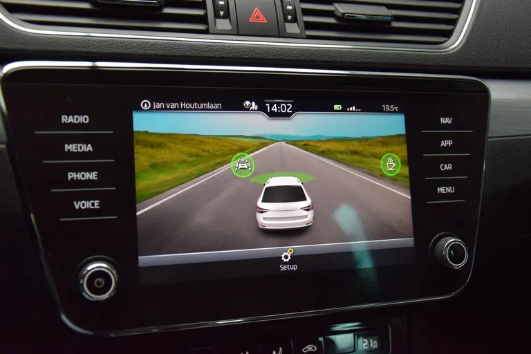 Skoda Superb Combi 1.5 TSI 150PK ACT Business Edition DSG Automaat | Org. NL | BOVAG Garantie | Trekhaak | Apple Carplay/Android Auto | Full LED | PDC Achter | Cruise&Climate Control | afbeelding 23