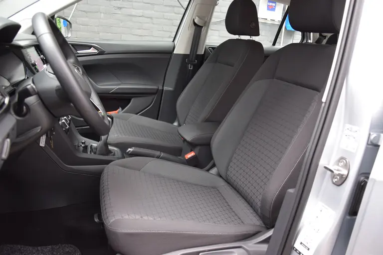 Volkswagen T-Cross 1.0 TSI Life | Org. NL | Fabrieksgarantie 7-2027 | Adaptive Cruise Control | Parkeersensoren Voor&Achter | Apple Carplay/Android Auto | 16'' Velgen | DAB Radio | afbeelding 10