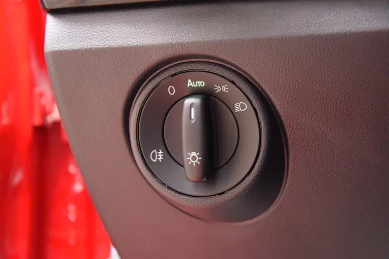 Skoda Citigo 1.0 60PK Greentech Ambition Plus & Sport Pakket | NL-Auto | BOVAG Garantie | 15'' Velgen | Multifunctioneel Sportstuur | Airco | Bluetooth Carkit&Audio | Cruise Control | afbeelding 24