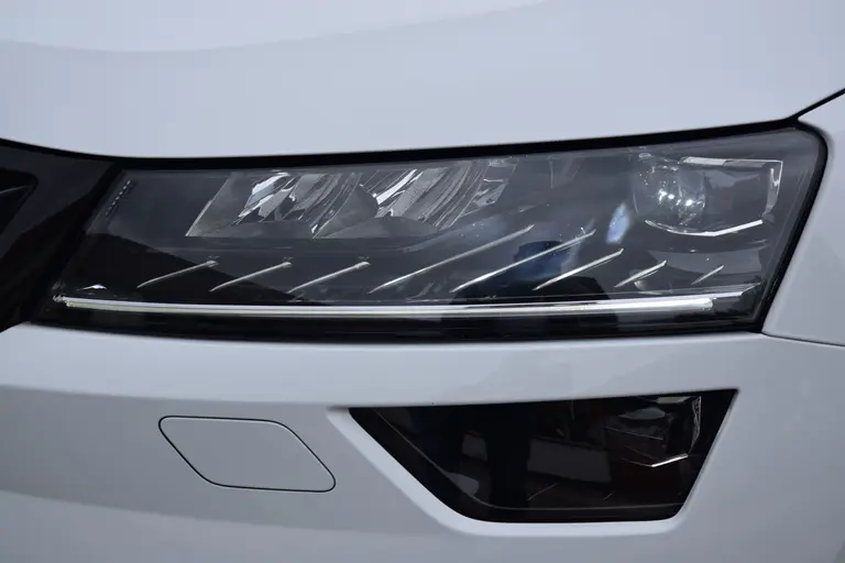 Skoda Karoq 1.5 TSI 150PK ACT Sportline Business DSG Automaat | Org. NL | BOVAG Garantie | 19'' Velgen | Virtual Cockpit | Achteruitrijcamera | Stoel/Stuur&Voorruitverwarming | afbeelding 31
