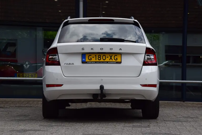 Skoda Fabia Combi 1.0 TSI 96PK Business Edition | Org NL | BOVAG Garantie | Trekhaak | Navigatie | Stoelverwarming | Parkeersensoren | Apple Carplay/Android Auto | 16'' Velgen | afbeelding 12
