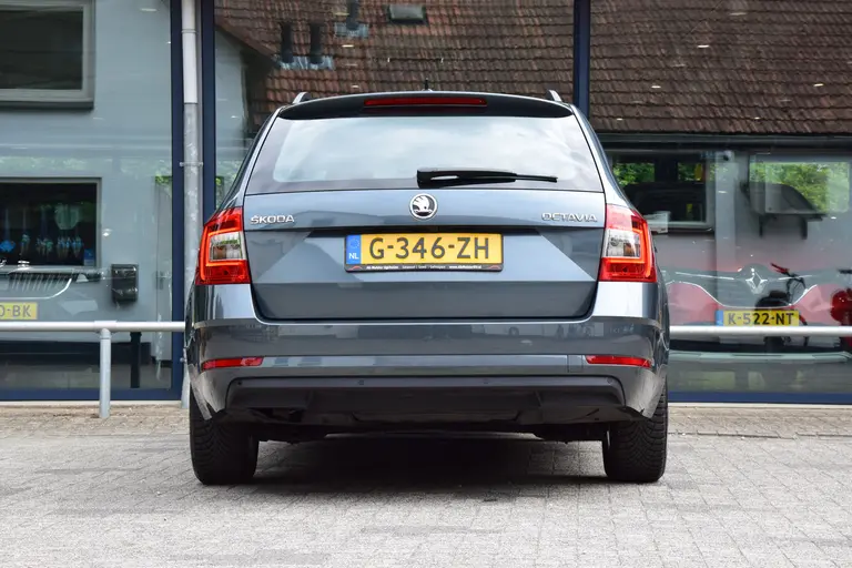 Skoda Octavia Combi 1.0 TSI 116PK Business Edition | Org. NL |  BOVAG Garantie | Navigatie | Achteruirijcamera | Cruise&Climate Control | PDC Achter | Apple Carplay/Android Auto | afbeelding 12