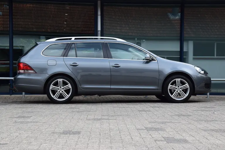 Volkswagen GOLF Variant 1.2 TSI Comfortline BlueMotion | Org. NL | APK 8-2026 | Trekhaak | Navigatie | All Season Banden | Cruise&Climate Control | Multifunctioneel Stuur | 17'' Velgen | afbeelding 5