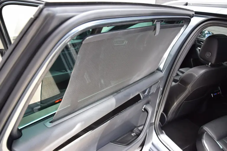 Skoda Superb Combi 1.4 TSI iV Laurin&Klement | BOVAG Garantie | Trekhaak | Leder | Panoramadak | Camera | Virtual Cockpit | Full LED | Stoelverwarming Voor&Achter | 18'' Met All Season Banden | afbeelding 44